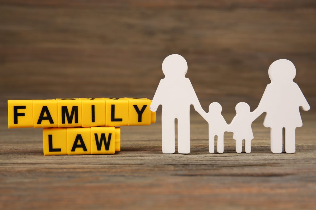 what is a family law attorney